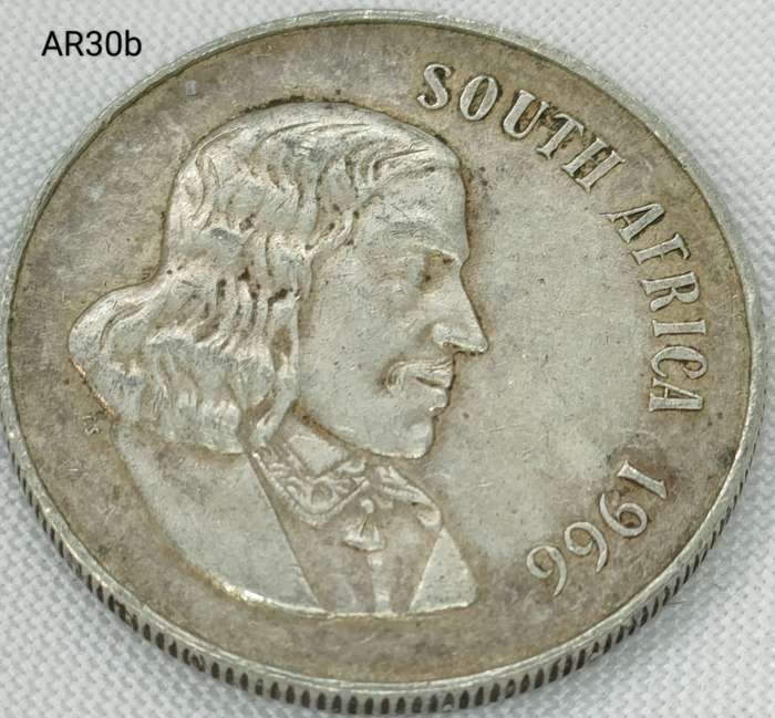 1966 RSA - R1 - .800 silver - in capsule