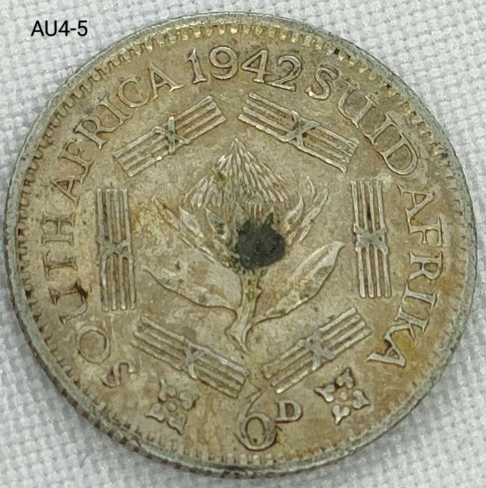 1942 Union of SA sixpence - .800 silver coin