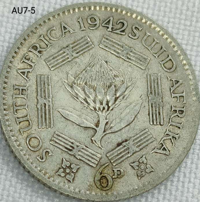 1942 Union of SA sixpence - .800 silver coin