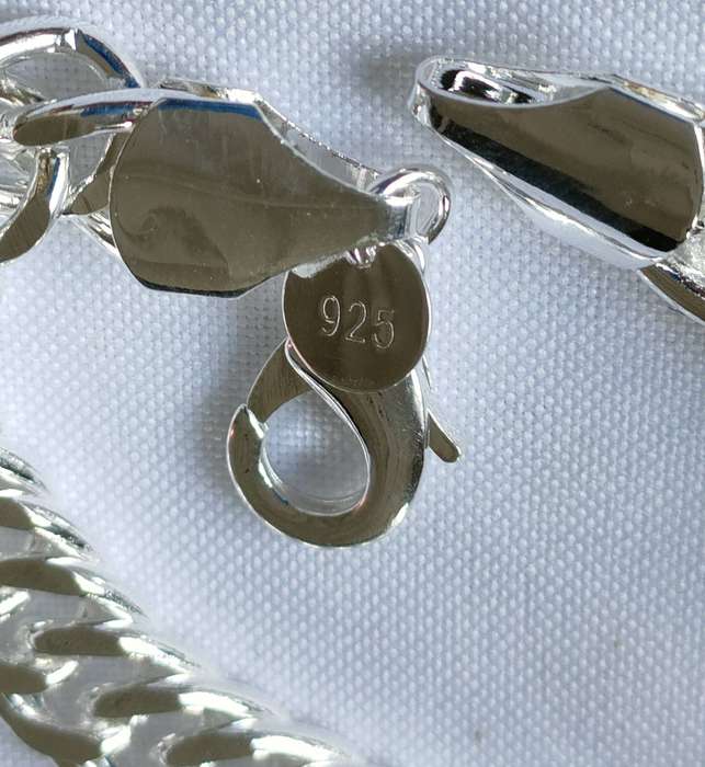 Sterling silver bracelet- 925 stamped - 19 cm - 30.75g - heavy Cuban style link design