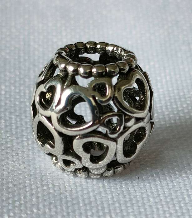 Sterling silver charm- 925 stamped - well designed