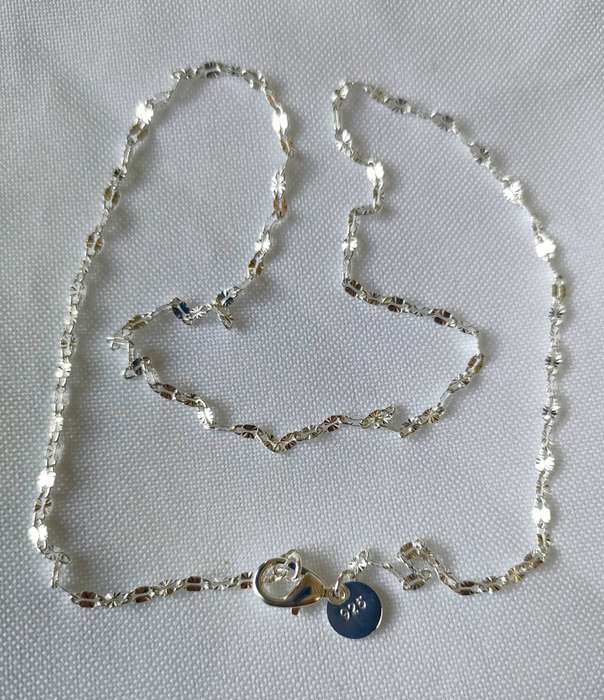 Sterling silver necklace- 925 stamped - 50 cm - 2.22g - intricate flowery design