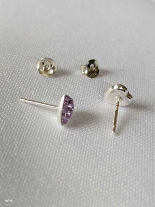 New Sterling Silver Austrian Crystal earrings: Gorgeous Heart shape design