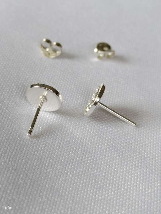 New Sterling Silver Austrian Crystal earrings: Gorgeous design
