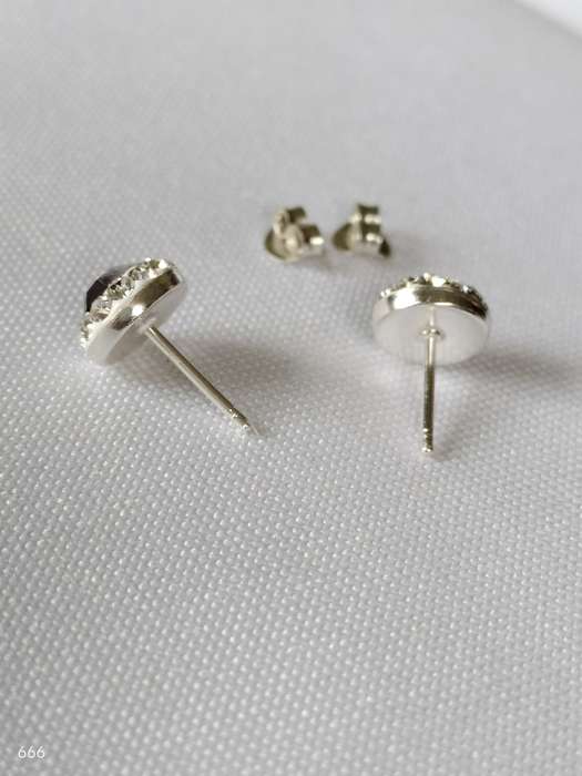New Sterling Silver Austrian Crystal earrings: Gorgeous design
