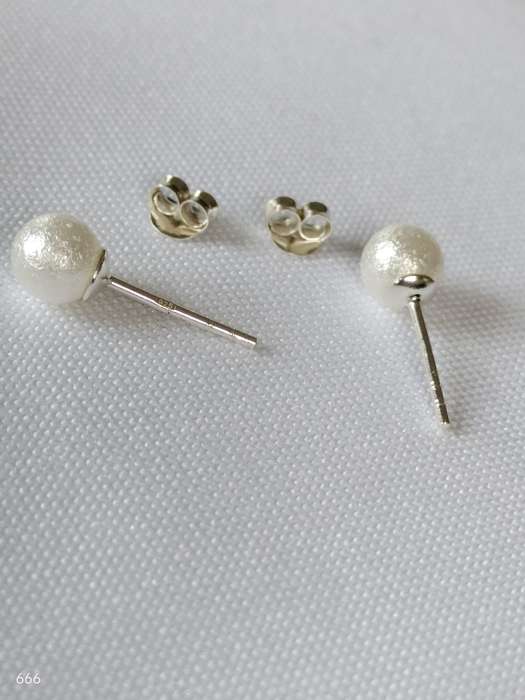 New Sterling Silver Pearl earrings: Gorgeous design
