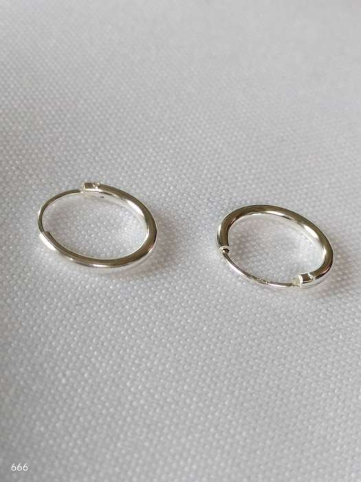 New Sterling Silver Plain earrings: