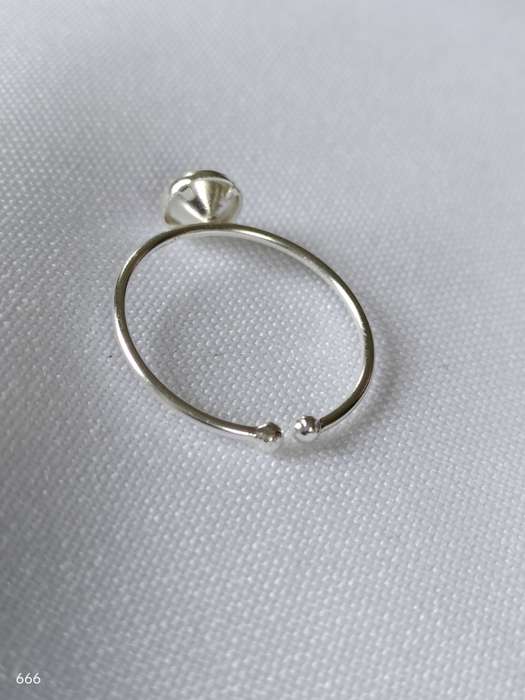New Sterling Silver Austrian Crystal open ring - 925 stamped - stylish, classic design