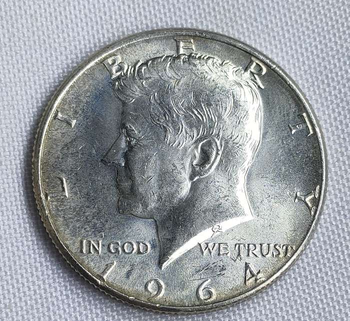 USA 1964: Kennedy Half Dollar (.900): Authorized by Congress following the JFK assassination