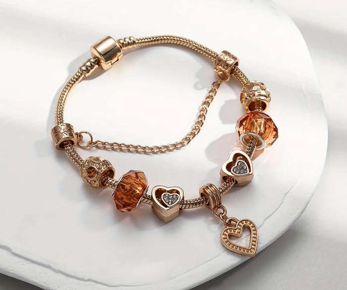 Charm Bracelet with Heart Pendant