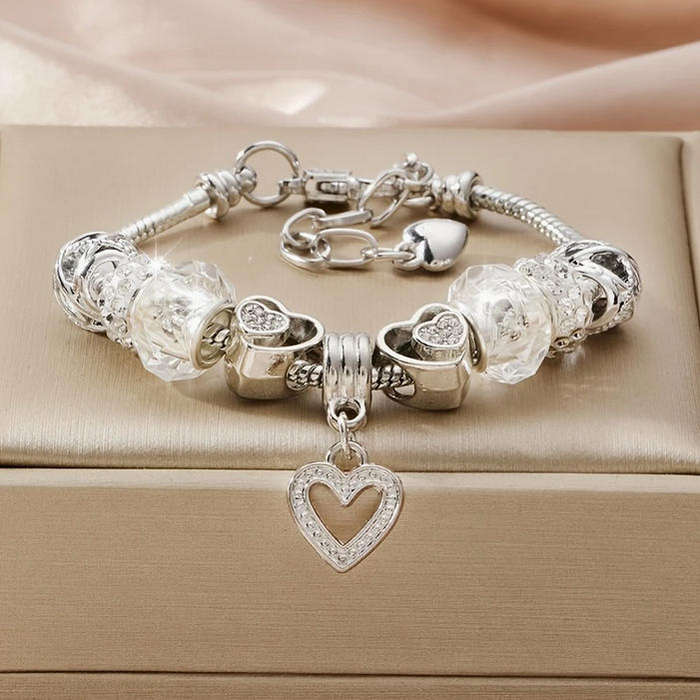 Charm Bracelet with Heart Pendant