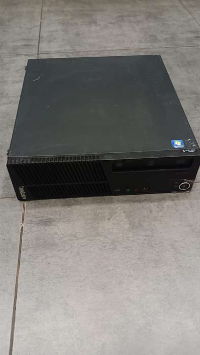 Lenovo Thinkcenter M73 / Core i5 4th gene /500gb hdd /8gb Memory