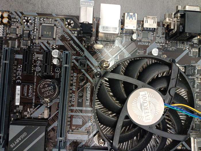 Gigabyte B365M-HD3 Core i5 9th Gene Combo/16Gb Memory+256gb Nvme+Cooler+