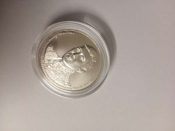 Rare Thailand 20 Baht Commemorative Coin  King Rama X  Uncirculated