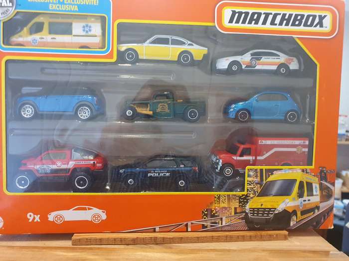 MATCHBOX    9       MODELS  IN ORIGINAL      BOX