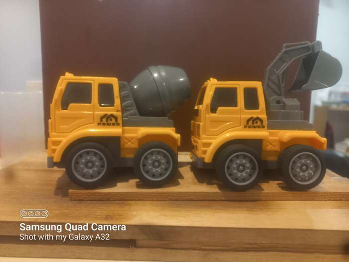 Construction     vehicle set of 2