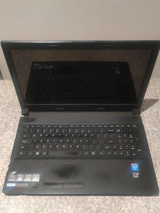 Lenovo B50 Intel Core i3 Laptop for Spares OR Rebuild for Repairs