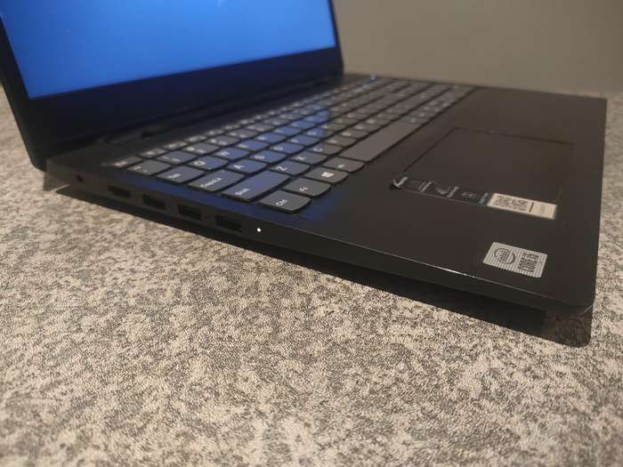 Lenovo Ideapad S145 15.6" Intel Core i7 10th Gen 4GB Ram 256GB SSD WIN 11
