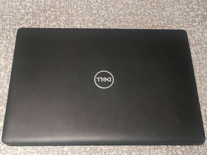 Dell Inspiron 15.6" Display Intel Core i7 8th Gen AMD Radeon Graphics Card for SPARES/REPAIRS