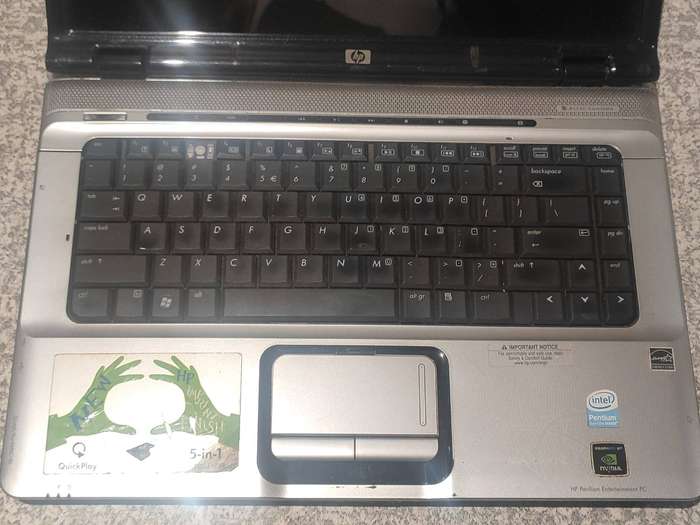 HP Pavilion DV6700 15.6" Display Intel Pentium Processor NVidia Graphics for Spares/Repairs
