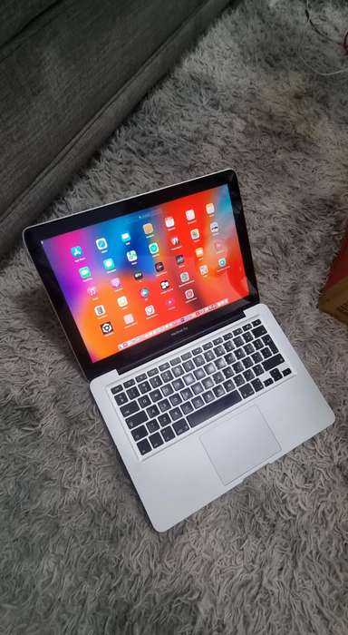 Mid-2012 MacBook Pro 13"| Core i5| 12GB Ram, 128GB SSD