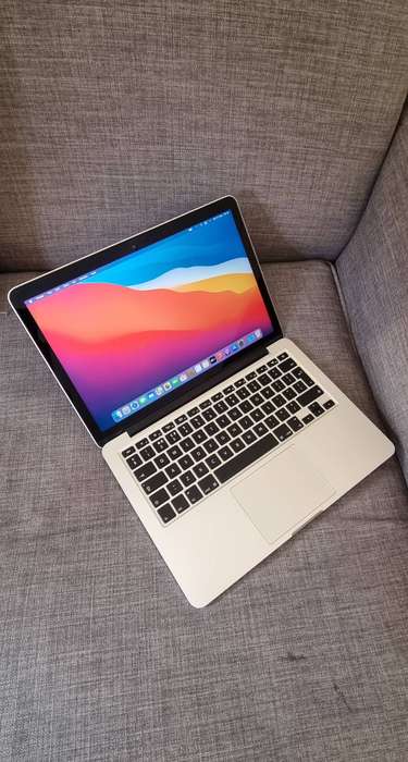 Mid 2014 MacBook Pro 13"| Core i5@2.8ghz, 8GB Ram, 128GB SSD mac its in good looking