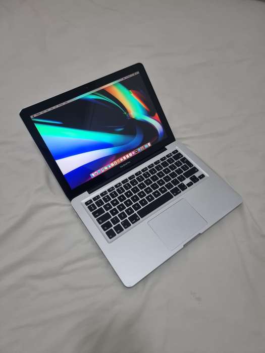 MacBook Pro (13-inch, Mid 2012) Model, Core i5 @ 2.5GHz, 8GB Ram and 500B HDD