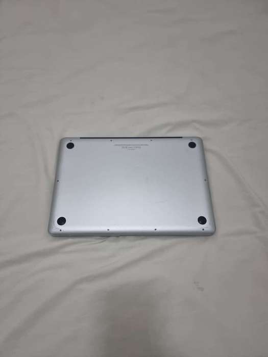 MacBook Pro (13-inch, Mid 2012) Model, Core i5 @ 2.5GHz, 8GB Ram and 500B HDD