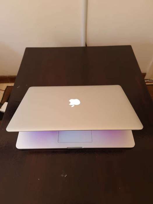 MacBook Pro (Retina, 15-inch, Mid 2015) Model, Core i7 Quad-Core CPU, 16GB Ram, 512GB SSD