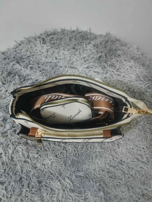 Elegance in Every Detail The Perfect Mini Crossbody Bag for Ladies