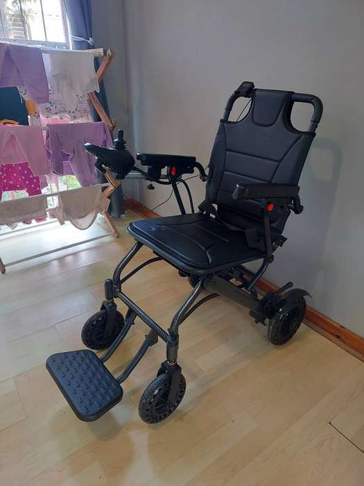 Ultra-lightweight & Aeroplane-Friendly Easy Folding Electric Wheelchair