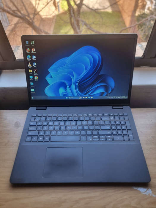 11th gen core i5 dell vostro 3500  laptop 16gb ram256nvme
