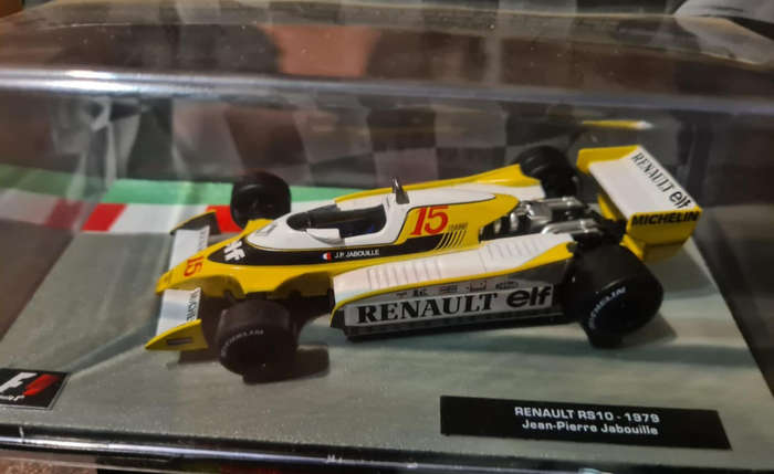 Scale model of the Renault RS10 F1 car, driven by Jean-Pierre Jabouille in 1979.