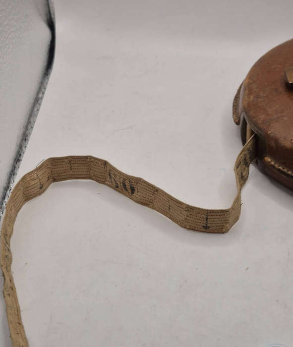 Antique 1920s Chesterman Sheffield leather case tape measure