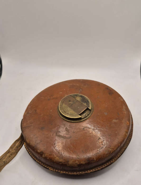 Antique 1920s Chesterman Sheffield leather case tape measure