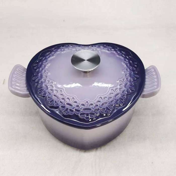Enamelled Cast Iron Casserole Pot  Heart-Shaped, 2L, Perfect for Baking & Slow Cooking