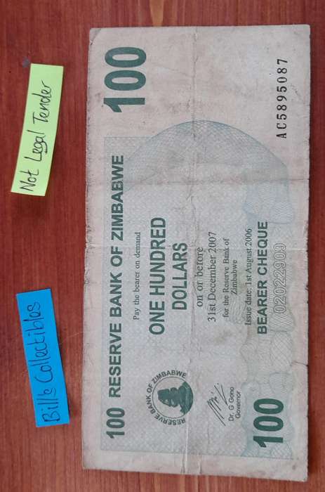 Zimbabwe 100 Dollar Banknote.