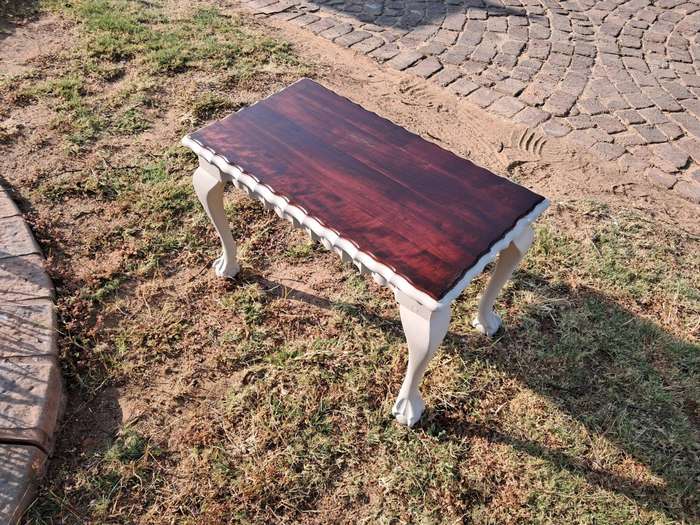 Refurbished solid wood Imbuia(R54,000 per cube) - solid wood- coffee table!