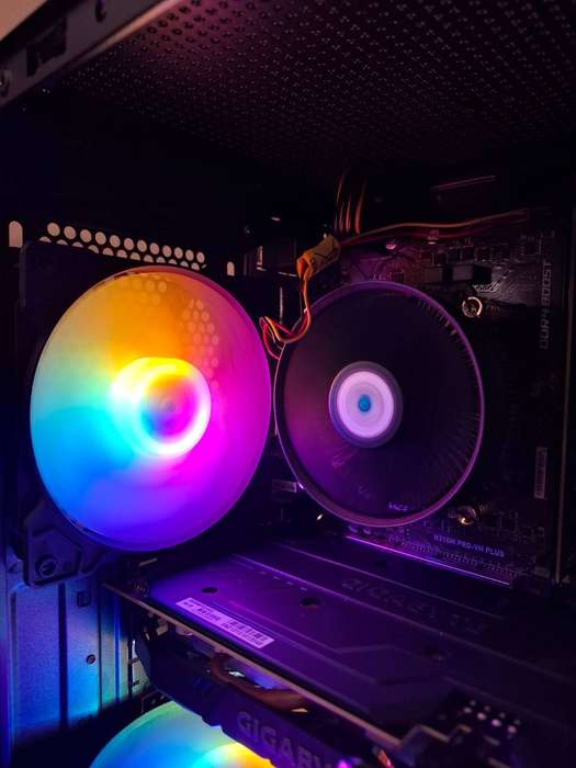 Awesome NVIDIA GTX 1660ti | 9th Gen Intel Custom Gaming PC