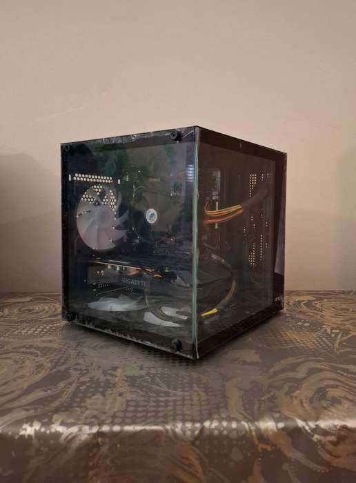 Awesome NVIDIA GTX 1660ti | 9th Gen Intel Custom Gaming PC
