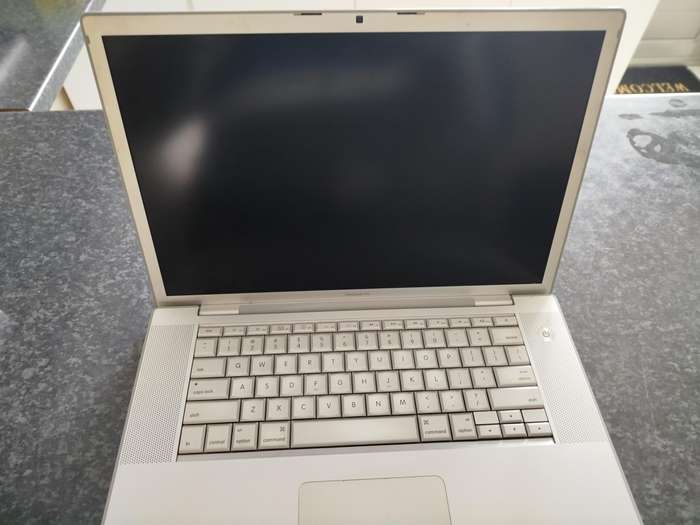 Macbook A1226 for spares or repairs