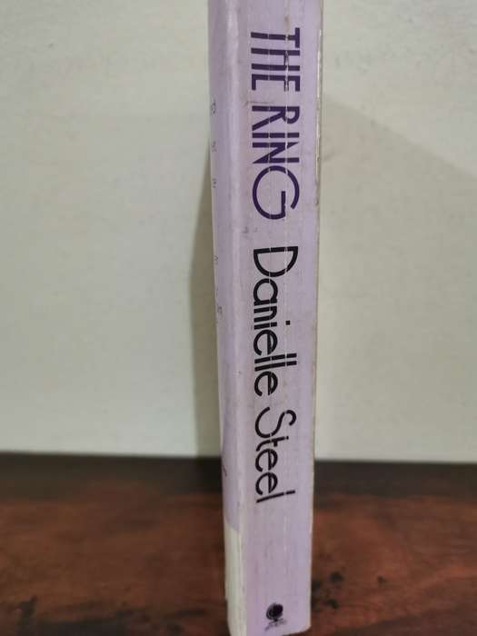 The Ring, novel by Danielle Steel