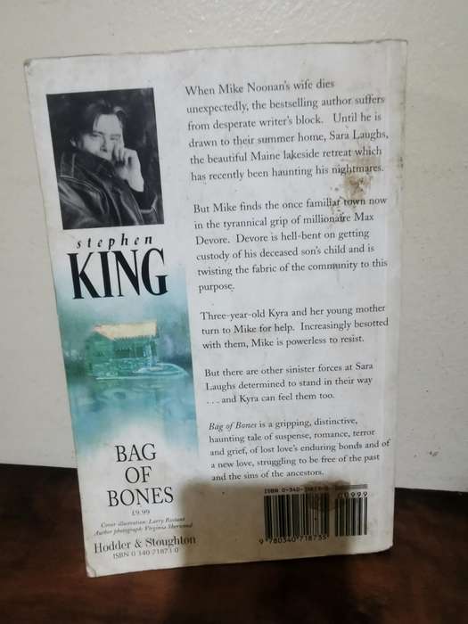 Bag of Bones, novel by Stephen King