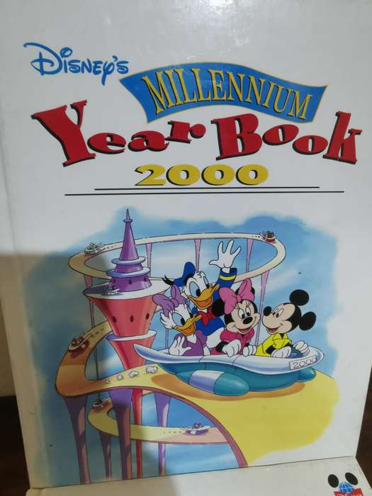 Disney's Year Book 2000 and 2001 Combo