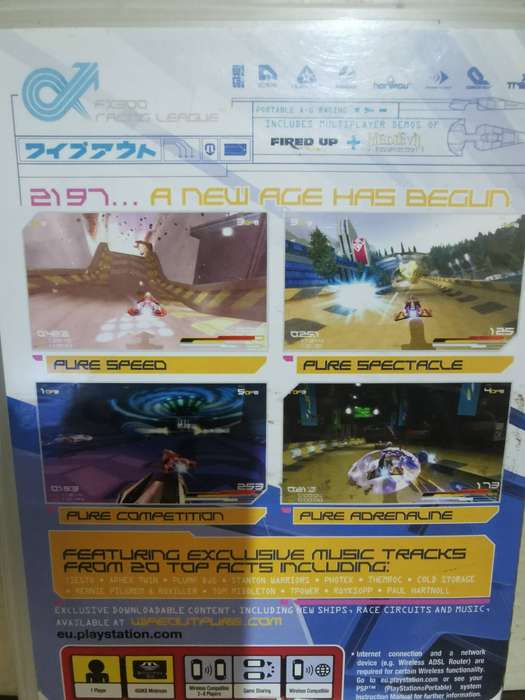 Wipeout Pure on PSP with Booklet