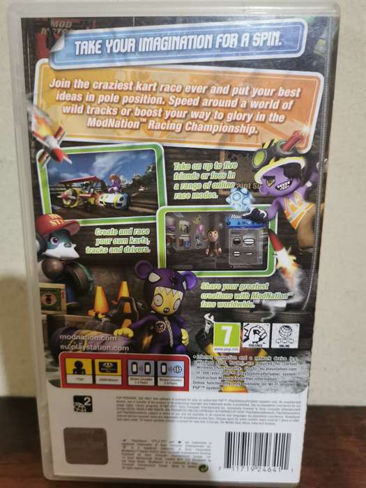 Modnation Racers on PSP with Booklet