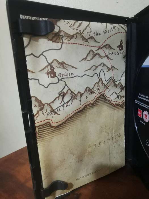 Skyrim, The Elder Scrolls V PC Game with Booklet and Map