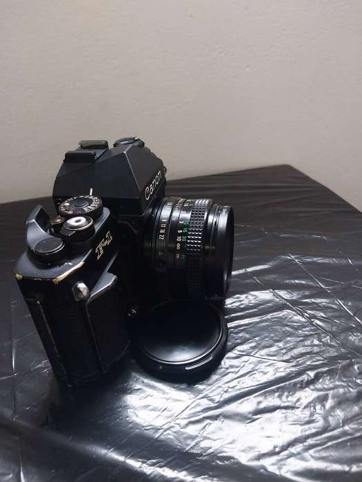 Canon F-1 camera - for parts or fixing
