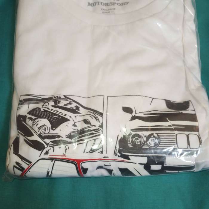 Brand New - BMW E30 T-Shirt