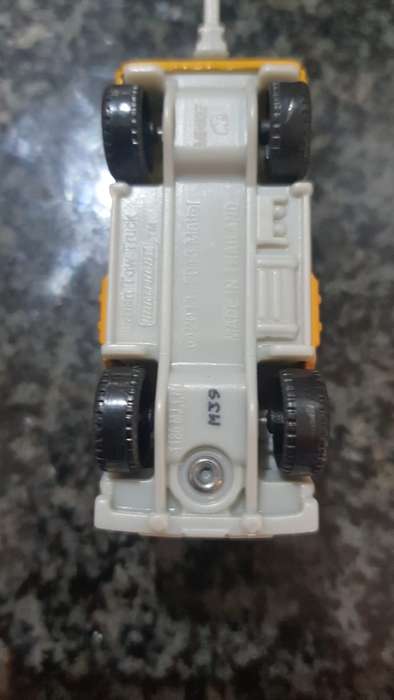 MATCHBOX URBAN TOW TRUCK